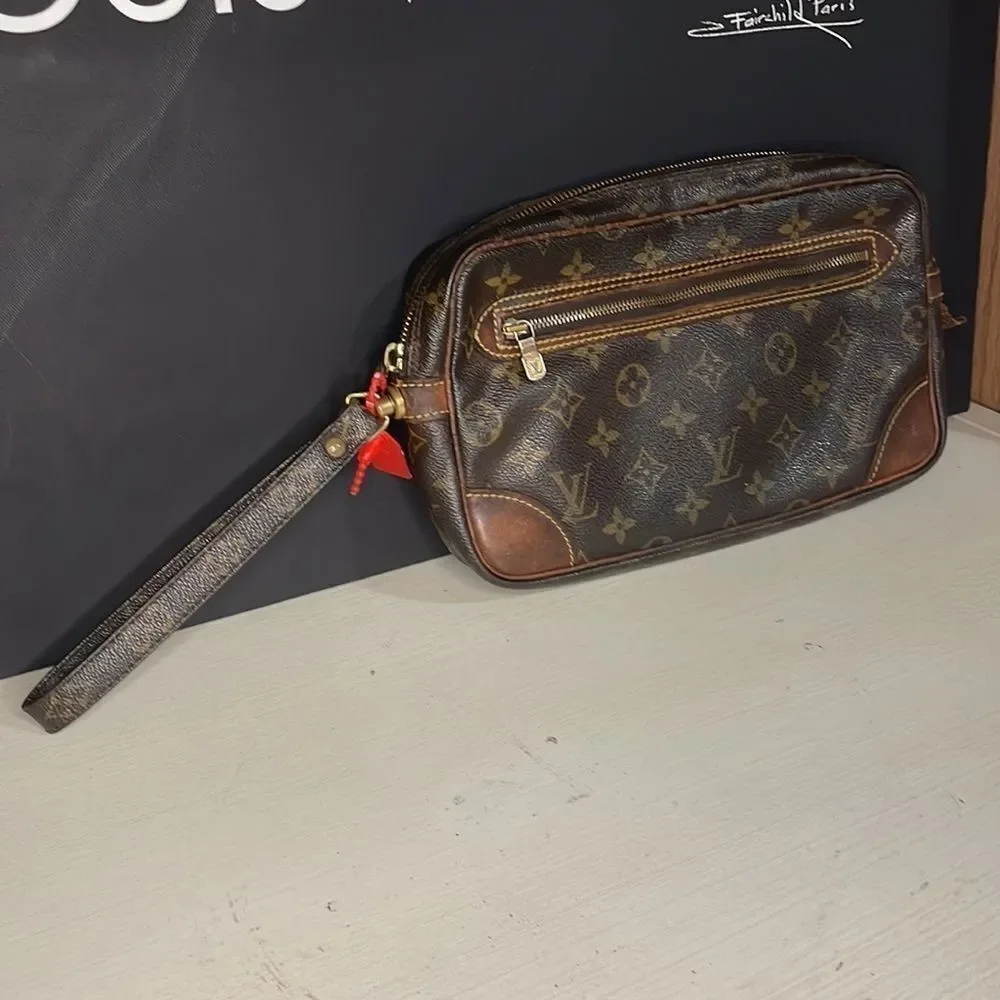 Louis Vuitton Wristlet Monogram Canvas Marly Dragonne GM Clutch LV0 Monogram LV